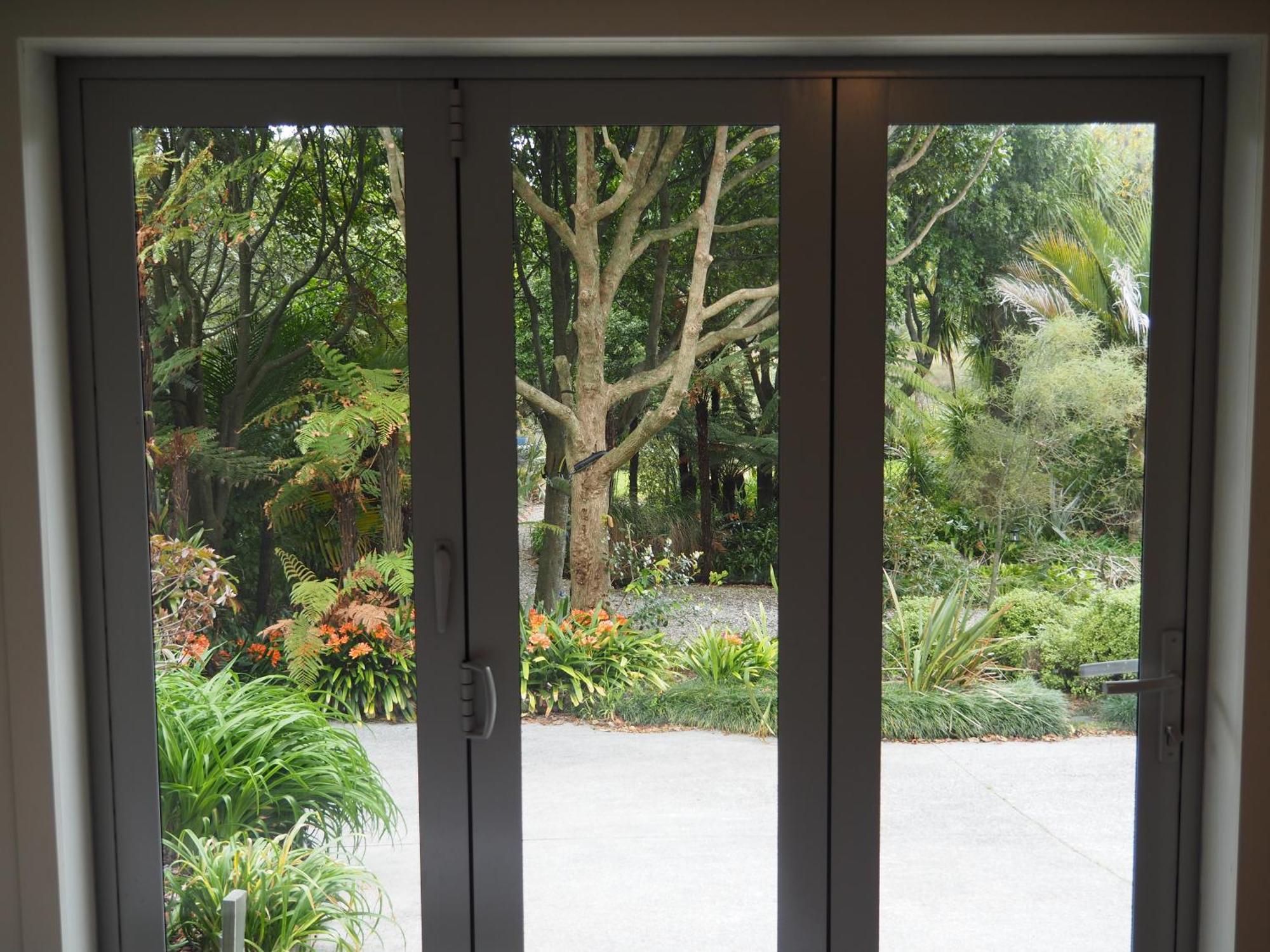 Uniqueness Hotel Tauranga Exterior photo
