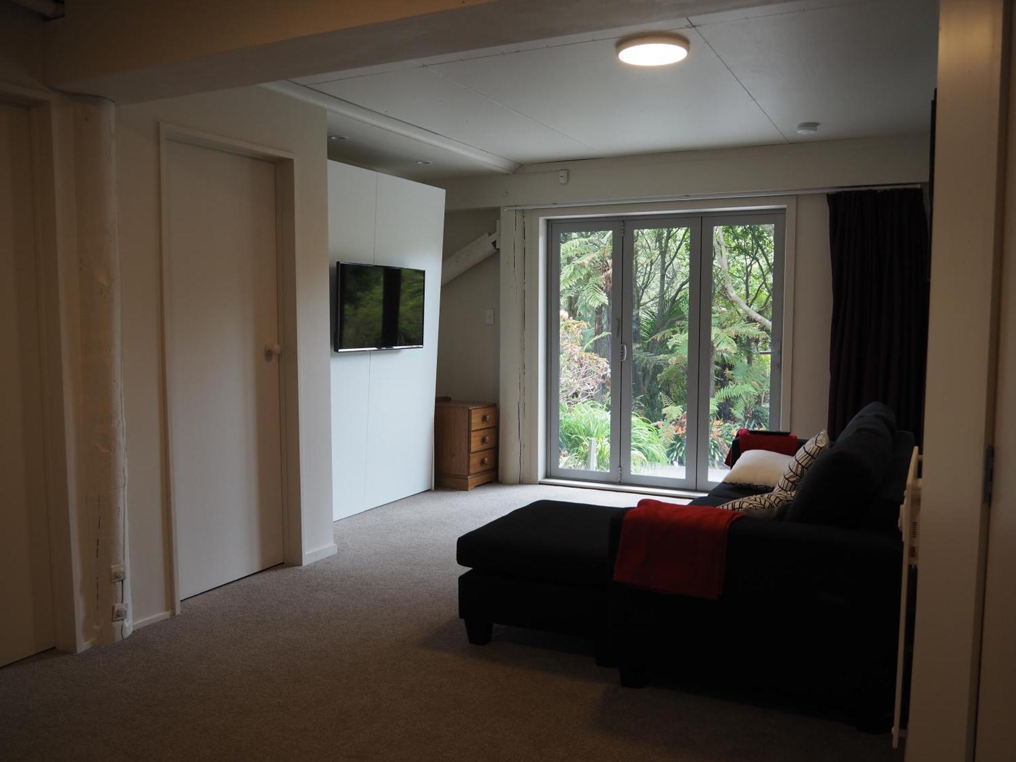 Uniqueness Hotel Tauranga Exterior photo